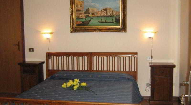 Residenza Grisostomo Hotel Венеция Екстериор снимка